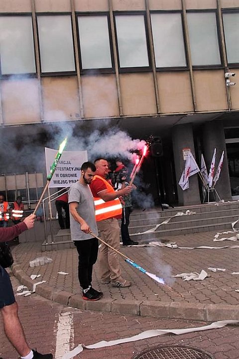 20190724_119_pl_dg_hk_protest.jpg - 2019.07.24 - DG. Akcja protestacyjna w obronie miejsc pracy ArcelorMittal Poland S.A. o. Dąbrowa Górnicza.