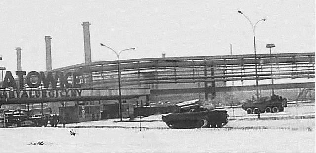 19811213-23_06_pldg_hk_strajk-okupacyjny.jpg - 13-23.12.1981 - Dąbrowa Górnicza. Strajk okupacyjny w Hucie Katowice